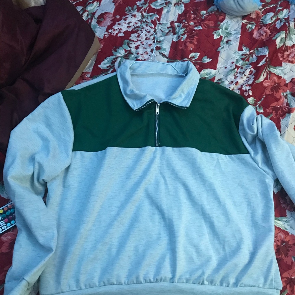 ROMWE sweatshirt